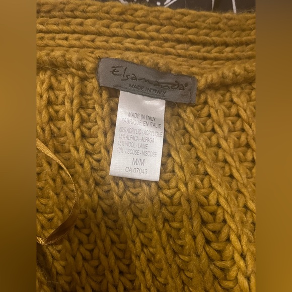 Medium Yellow jacket - Picture 10 of 10